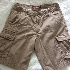 Lee Men’s Dungaree Cargo Khaki Shorts!